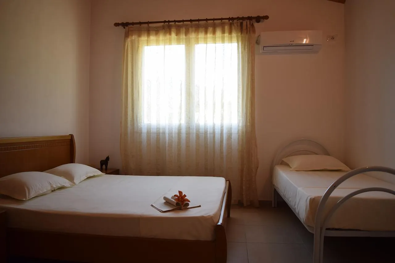 Pensionat Belvedere Adriatica Qeparo Albanien